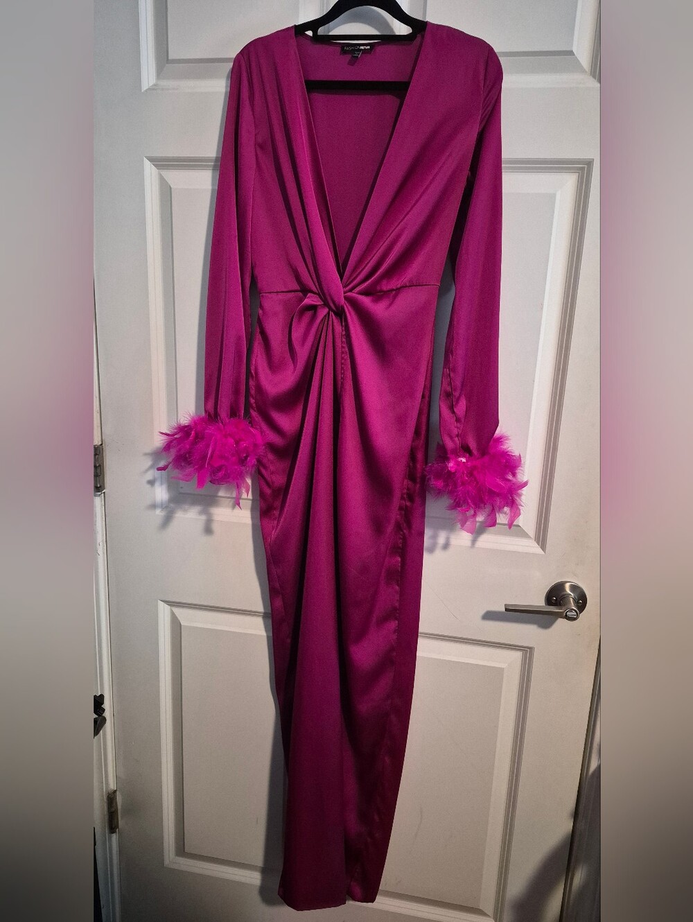 Fashion Nova Fuschia Twist-Front Maxi Dress Feather Cuffs Mob Wife Barbiecore XS
